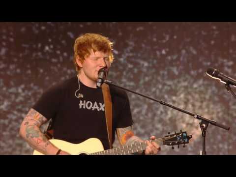 Ed Sheeran – Castle On The Hill (Billboard Music Awards 2017)