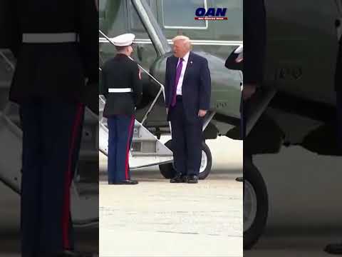 President Trump gives a Presidential Challenge Coin to U.S. Marine