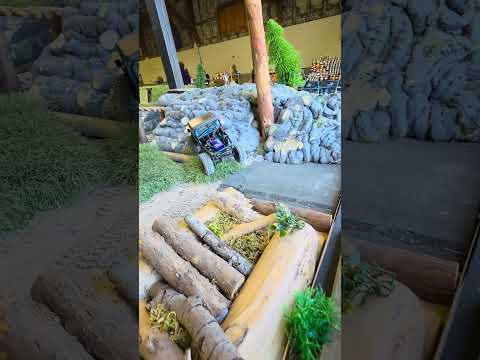 Wait for the hill 🏔️ #traxxas #rccrawler #rcshorts #trx4m #crawlercourse #rccar #shorts #rc