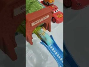 Down The Hill And Round The WOAH (Race to Celebrate Mater version)