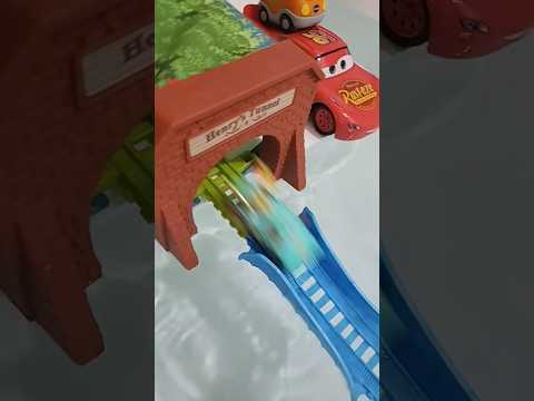 Down The Hill And Round The WOAH (Race to Celebrate Mater version)