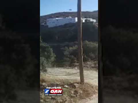 Footage shows the moment a helicopter crashed on Sifnos island in Greece, killing three people