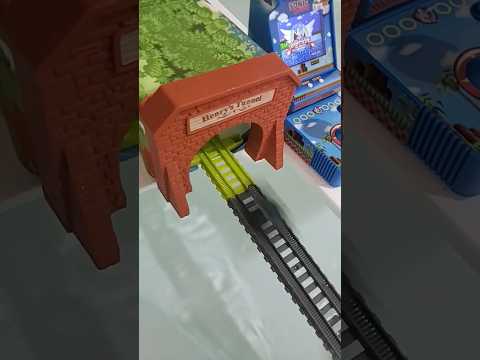 Down The Hill And Round The WOAH (Lizzie version)
